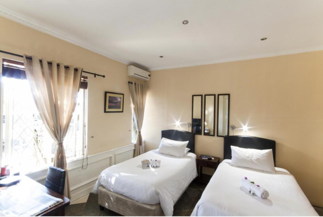 Sunbell Ventures Guesthouse Cape Town Ngoại thất bức ảnh